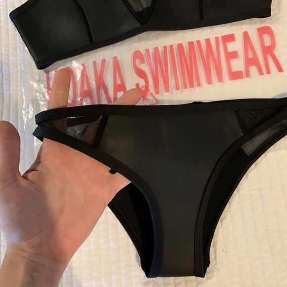 Hoaka Nior Black bathingsuit set Small - Picture 3 of 8